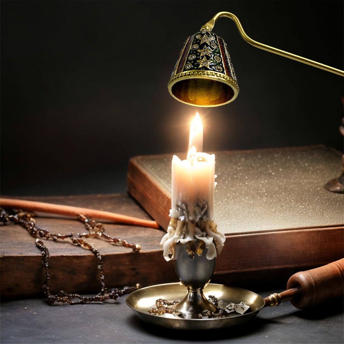 Earssa Vintage Candle Snuffer with Long Handle
