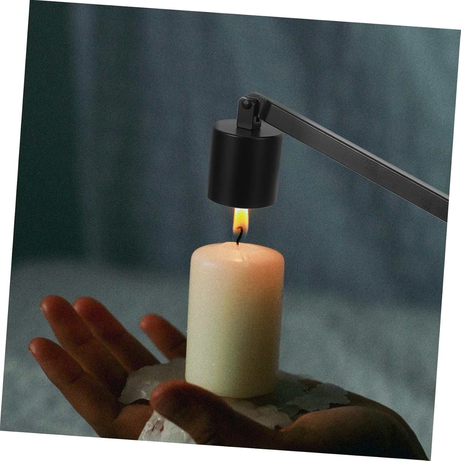 Garneck Simple Design Candle Snuffer Elegant Home Use Tool