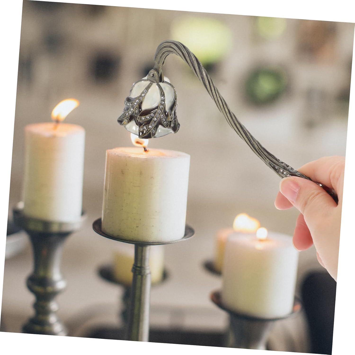 Cabilock 96g Aromatherapy Candle Snuffer with Rhinestones
