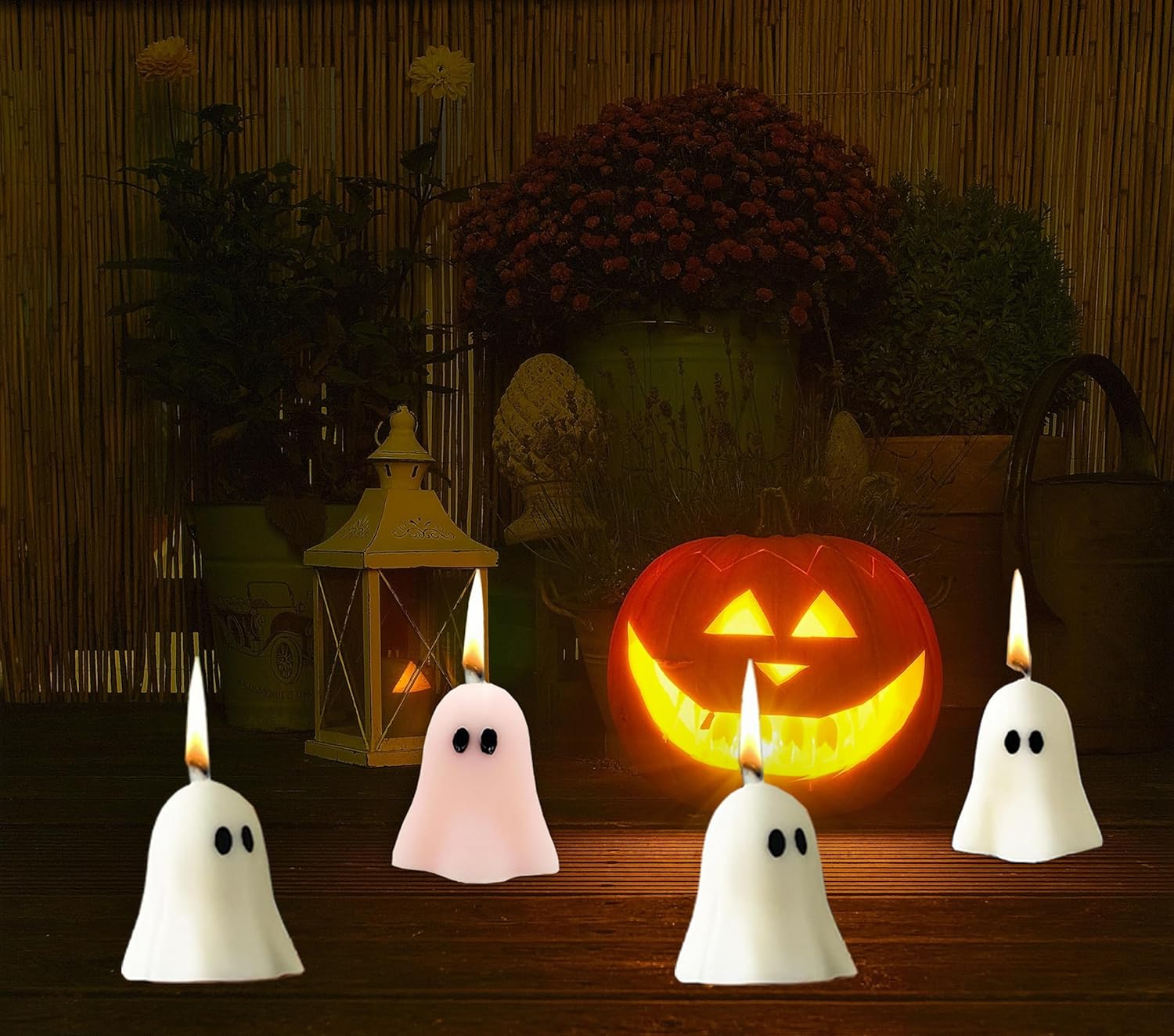 4 Piece Cute Ghost Candle Set for Halloween Decor
